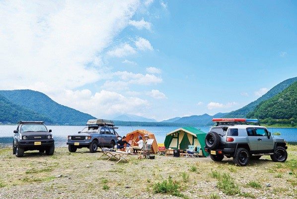 “雰囲気のあるクルマ”に乗るとアウトドアがさらに楽しくなる!