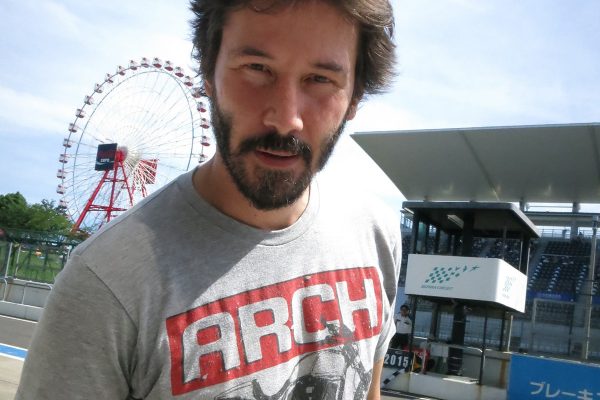 キアヌ・リーブスが鈴鹿8耐で走行!