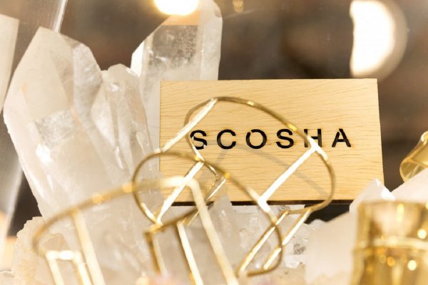 ニューヨーク発! 7年間のバックパッカーの経験が生んだ、ハンドメイド・アクセサリー「SCOSHA」。