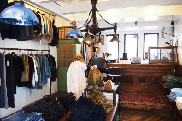 マニッシュで都会的なスタイルの女性に着てほしい『FILL THE BILL』の服