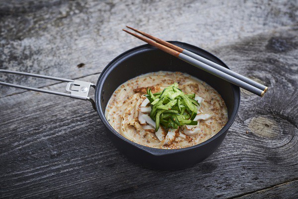 【かんたん山ごはん】 お通じ改善にも効果あり! さっぱりつるんといける「 豆乳うどん」