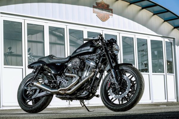 <スポーツスターカスタムファイル>カフェスタイルを強調する堅実なカスタム。