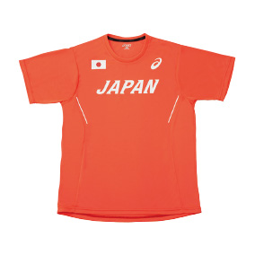 代表選手と同じデザインを採用したサポーターズTシャツ