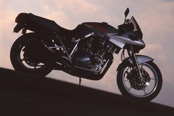 色褪せない伝説 -SUZUKI GSX1100S KATANA-part3