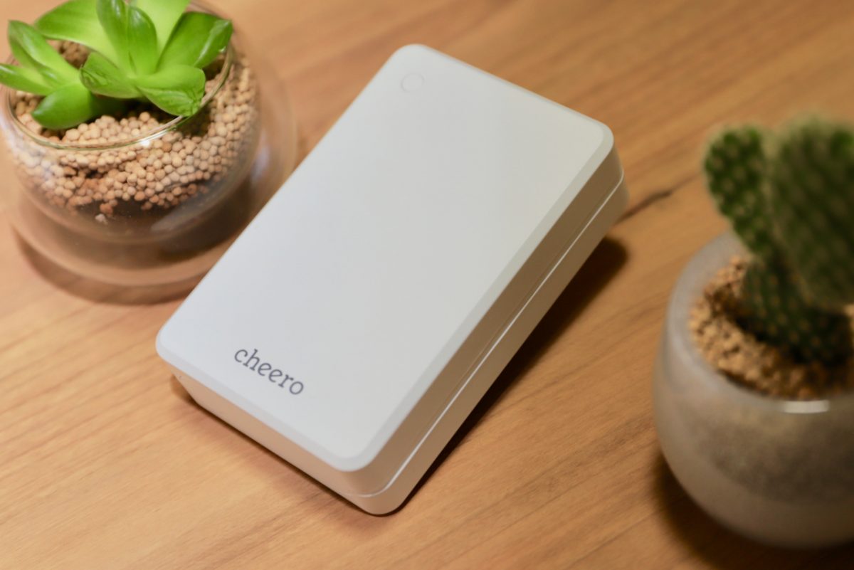 1万mAh、残量%表示バッテリーが、初回300個限定で2980円【cheero Extra 10000mAh】