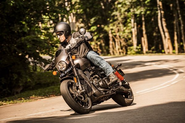ハーレーが作った全く新しいスポーツバイク「STREET ROD ストリートロッド」。