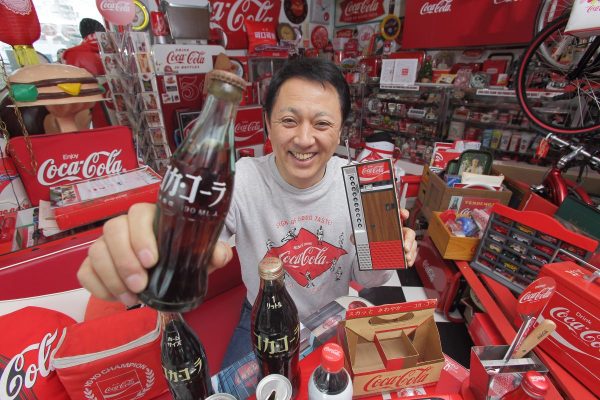 コレクターズ・クラブまで設立した、生粋のコカ・コーラ収集家。