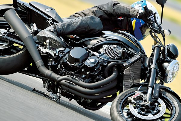 <Z900RSカスタムファイル>カワサキらしい抜けるような音にこだわる