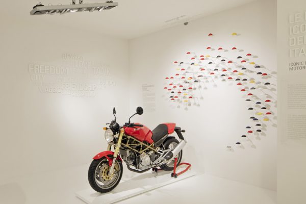 【DUCATI モンスター】異端児からスタンダードへ!