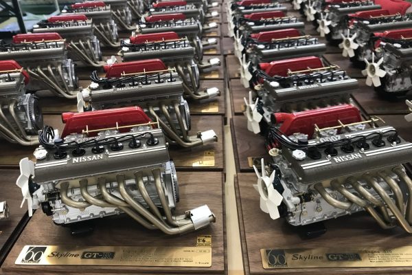 クルマ好きから絶大な支持を集める、エンジン模型専門メーカーの手仕事がスゴイ。