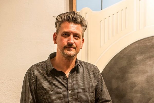 ポップカルチャーの旗手「Conrad Leach コンラッド リーチ」LAで開催中の展覧会に潜入!