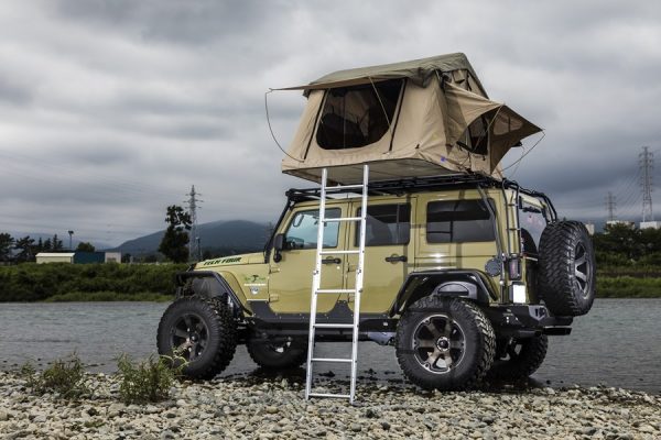 どこでも泊まれる! 最強アウトドアJeep® はいかが?