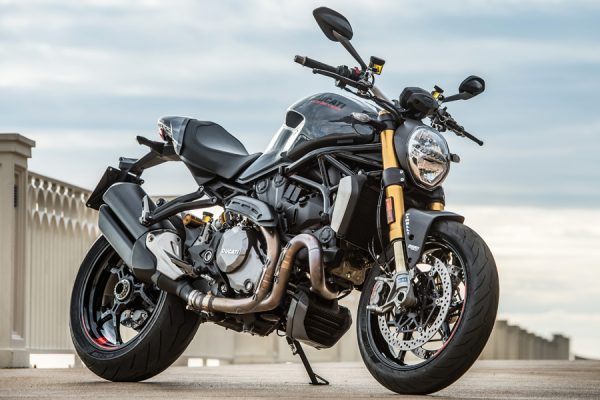 スポーツ性を大切にした生粋のLツイン! モンスター1200S プレイバック2