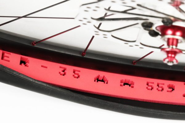リム打ちパンクを防ぐタイヤインサート「Tyreinvader」に35mm幅が登場