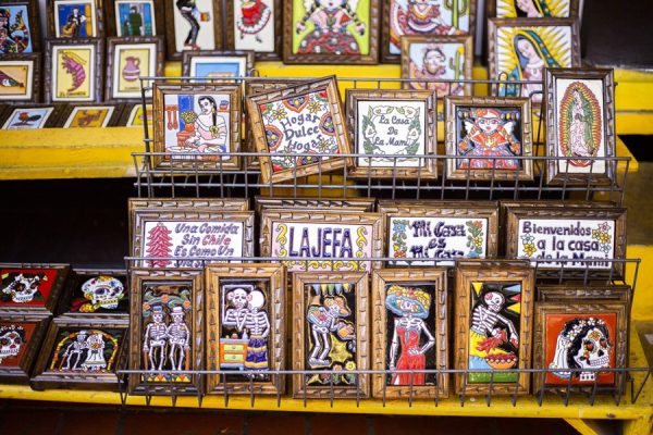 ここはメキシコ? ロサンゼルスの街中に突如現れるメキシコの街並みに潜入!