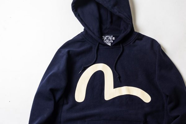 カモメマークで蘇る、僕の’90年代。【EVISU】のSWEAT HOODIE KAMOME。