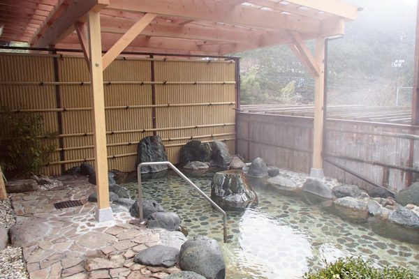 「みとみ笛吹の湯」甲府エリア|登山口スポット【温泉】