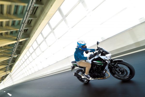 「KAWASAKI(カワサキ)Z400」~クラスレスな上質さを持つ秀作~【R/C インプレッション archives】