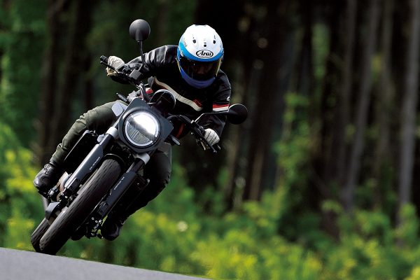 「HUSQVARNA Svartpilen701(ハスクバーナ・スヴァルトピレン701)」~シングルスポーツの時代、再び~【R/C インプレッション archives】