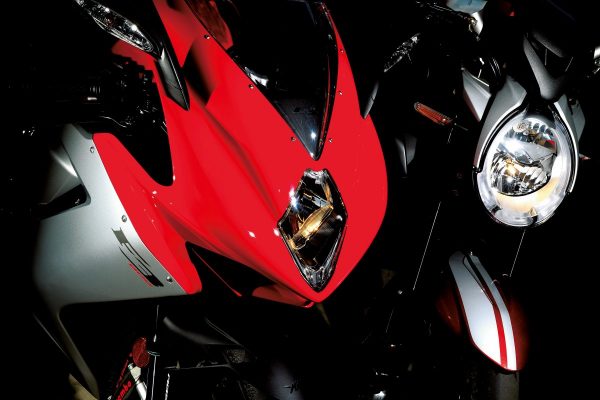 「MV AGUSTA F3 800/BRUTALE 800(MVアグスタ・F3 800/ブルターレ 800)」~イタリアン3気筒スポーツ!!~【R/C インプレッション archives】