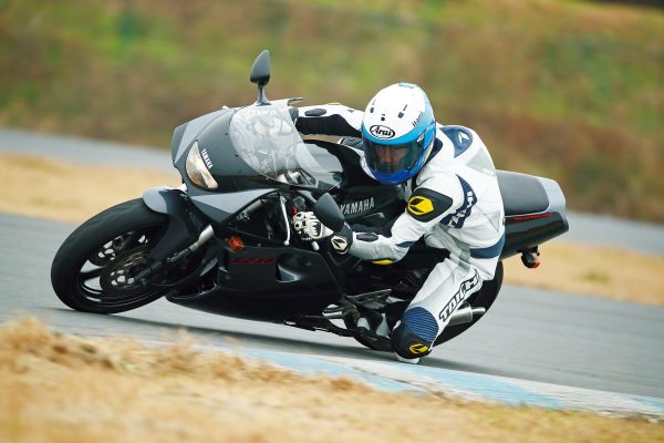 「YAMAHA TZR250R(ヤマハ・TZR250R)」〜2ストロークらしからぬフレキシビリティ〜【いま楽しめる名車たち】