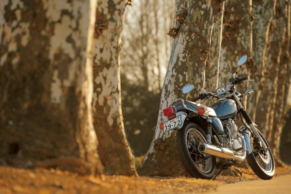 「YAMAHA SR400(ヤマハ・SR400)」~まさかの 進化を見逃すな~【R/C インプレッション】