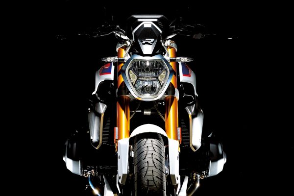 「BMW R1250R」~スーパースポーツに迫るボクサーツインの進化~【R/C インプレッション archives】