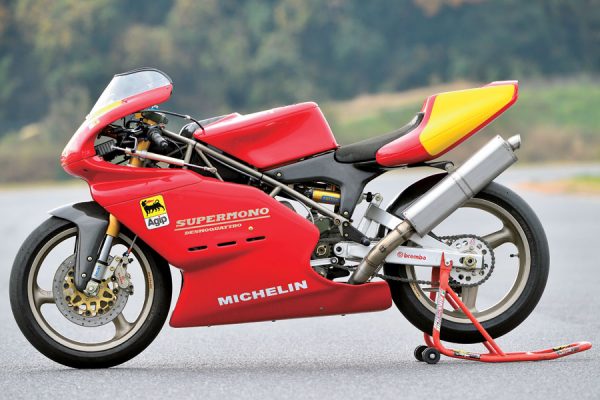 【DUCATIらしさの秘密】市販化を望む声が絶えない究極のシングルレーサー SUPERMONO