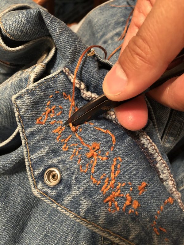 チェーンステッチとは 手刺繍で風合いのある一点モノに やり方レクチャー Lightning チェーンステッチとは 手刺繍で風合いのある一点モノに やり方レクチャー Lightning