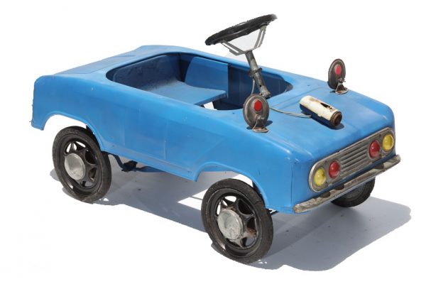 あの頃遊んだ懐かしの「ペダルカー」の“中古車市場”をチェック!