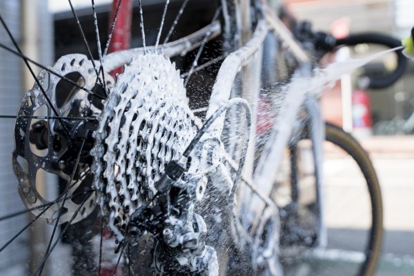 カーケア総合ブランドを展開する洗車の王国が自転車用ケア用品「SENSHA BICYCLE」を発表