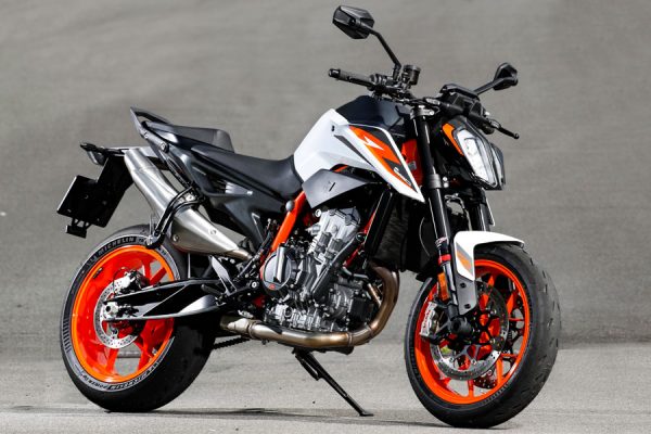 質実剛健のゲルマン魂がミドルスポーツの世界を牽引する! KTM 890DUKE R