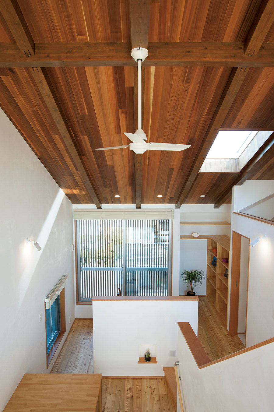 吹き抜けのあるテレワークスペースで家族を感じる暮らし 葉山エリア Tsumiki Produced By 東和興産 湘南スタイルmagazine