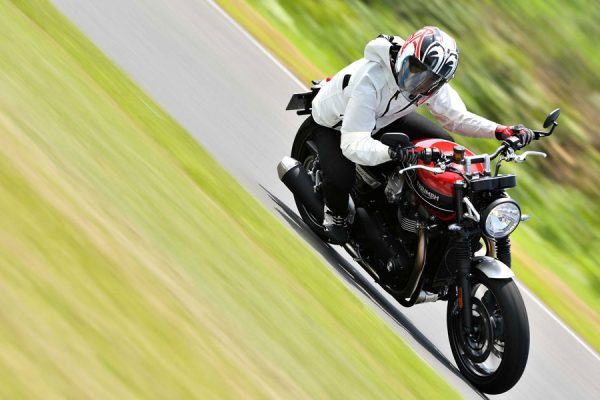元MotoGPライダー中野真矢が本気でインプレ!『トライアンフ スピードツイン』