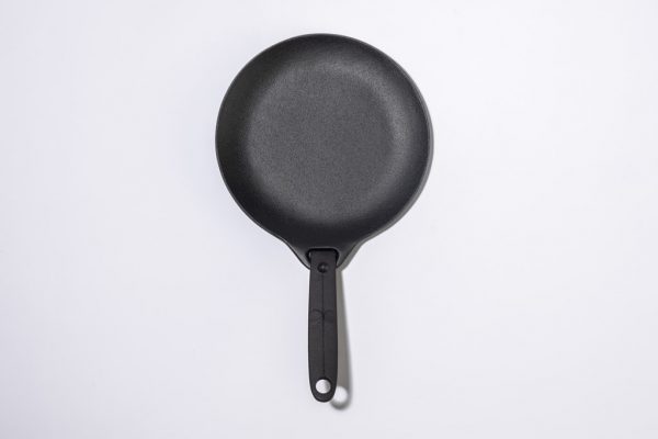 これは使える! そのままお皿になる南部鉄器のフライパン。