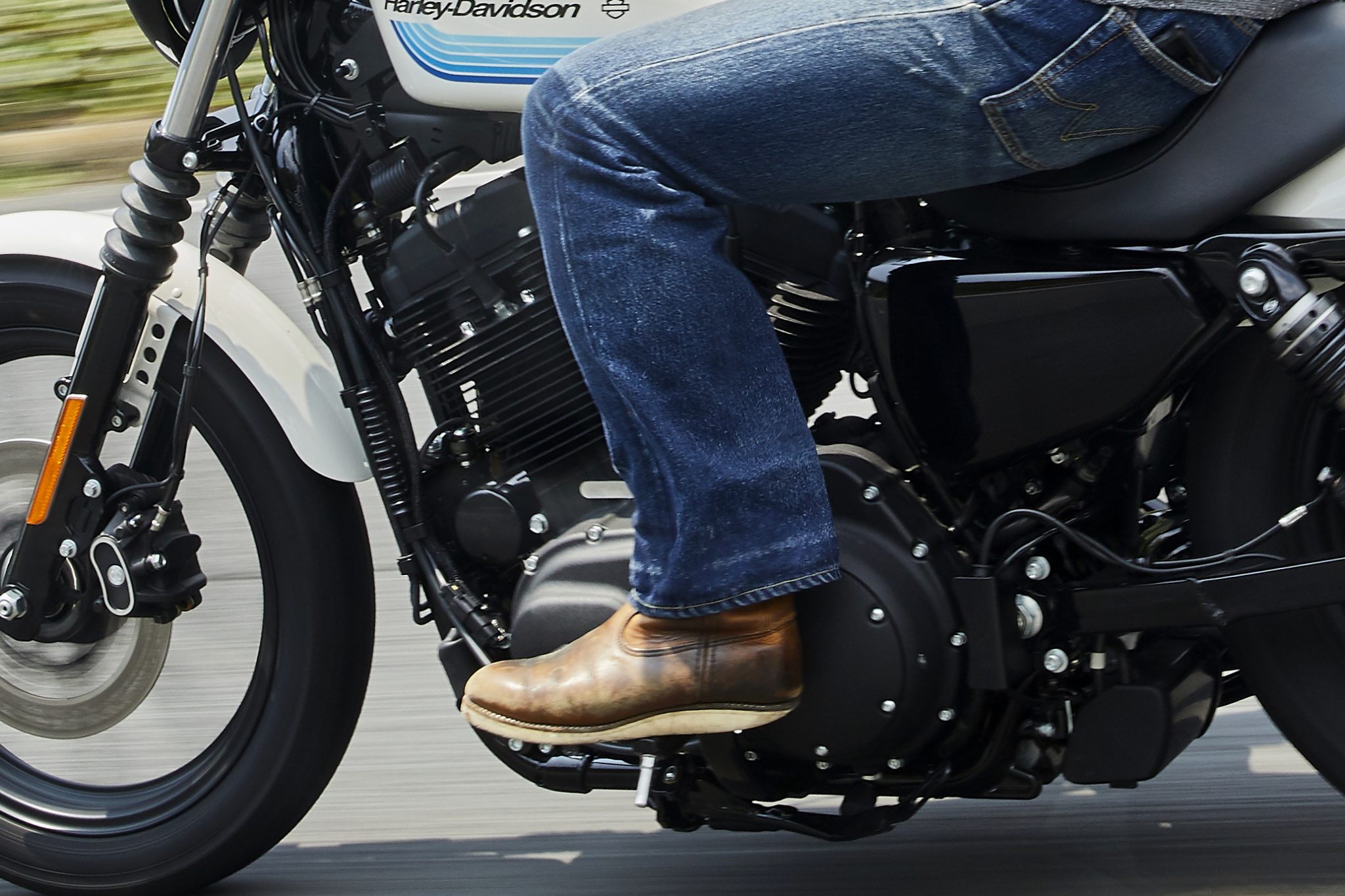 日頃からやっておきたいブーツのメインテナンスの方法 Club Harley