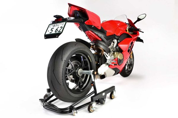 車両の移動ができるスタンドが登場! GARAGE REVO DUCATI用移動式バイクスタンド