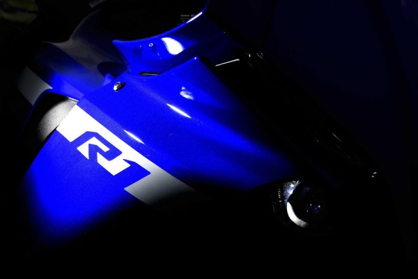 ヤマハのハンドリングとは一体なにか? 『YAMAHA YZF-R1』