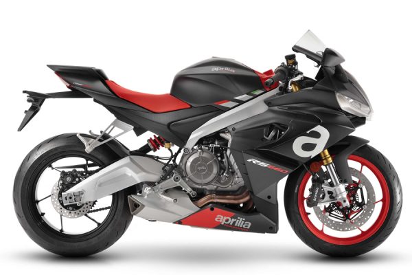 間もなく日本上陸!? 軽量 俊敏 100hp! 話題のミドルツイン『APRILIA RS660』