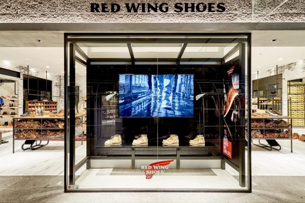 ついに新宿に上陸! 日本一モダンなレッド・ウィング直営店に潜入!
