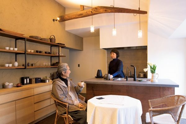アートと農の日々を包みこむ築80年の家|葉山エリア