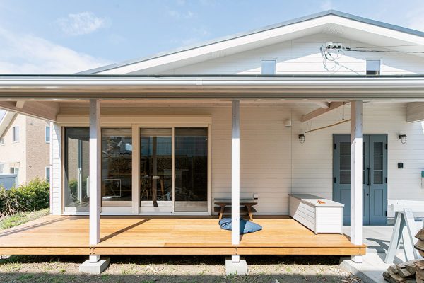 仲間たちの手で建てられた、夢のガレージハウス|葉山エリア