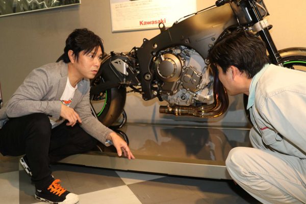 NinjaZX-10R/RRがモデルチェンジ! 元MotoGPライダー中野真矢が開発秘話を探った