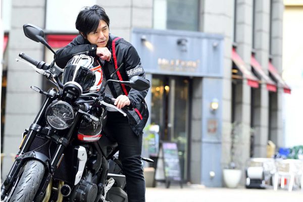 中野真矢さんが話題の一台を本気でインプレ! TRIUMPH TRIDENT 660