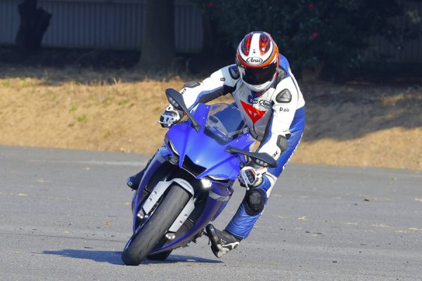 春までにレベルアップ! レーシングライダー高田速人さんが教えるステップワーク