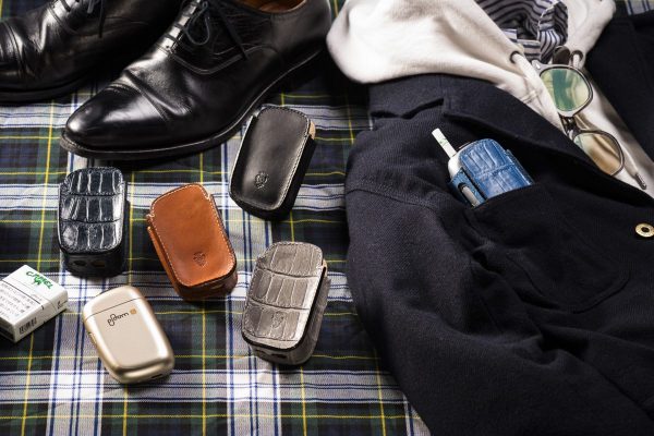 プルーム・エス 2.0を、“よそ行き”にさせる専用カバー。