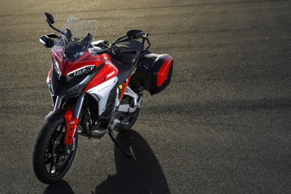 元MotoGPライダー中野真矢も頷いた鮮烈な個性 新型DUCATI Multistrada V4Sをインプレ