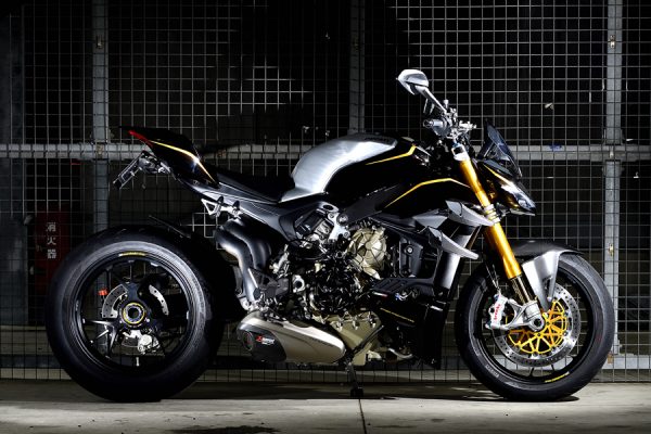 アエラの技術とこだわりが凝縮した『DUCATI STREETFIGHTER V4S』が凄かった!!