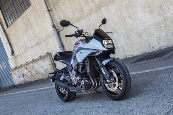 街で冴える、新世代の刀「SUZUKI KATANA」の魅力に迫る。
