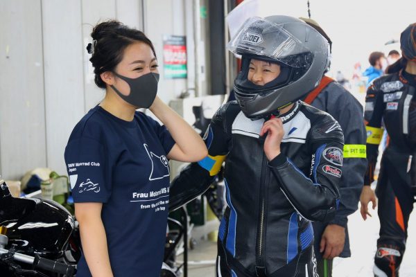 G310トロフィー参戦記 激走!雨のレースに挑んだ女性チーム